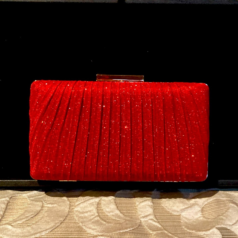 Sparkling Red Clutch